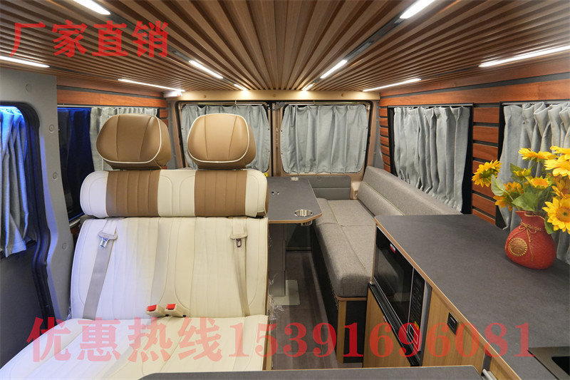 大通六座升頂房車(chē) 大通V70房車(chē)來(lái)啦!硬升頂設(shè)計(jì)防風(fēng)又保暖,可下地庫(kù)