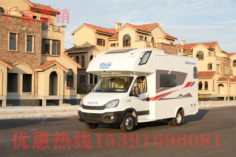 第三屆房車露營(yíng)展會(huì) 第三屆南昌汽車房車展在江西國(guó)際汽車會(huì)展中心盛大開幕